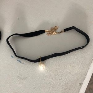 Pearl choker